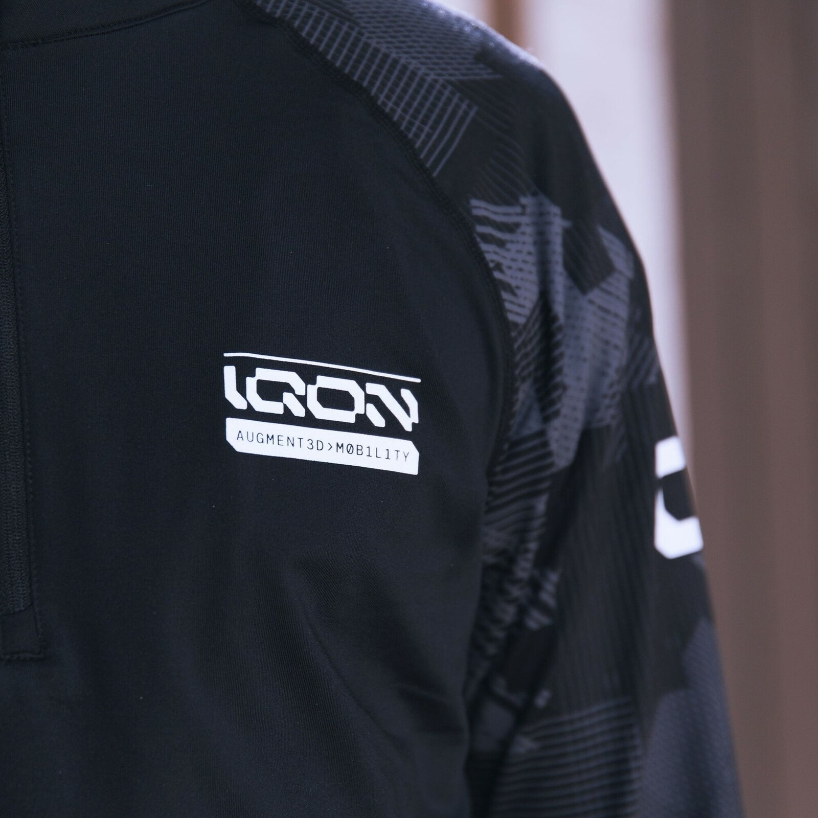 IQON Performance Longsleeve - IQON - Clothing - Product Image 4